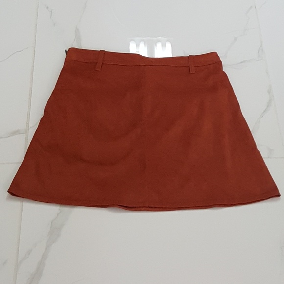 EUC Faux Suede Sienna Mini Skirt Size 8 - Picture 2 of 5